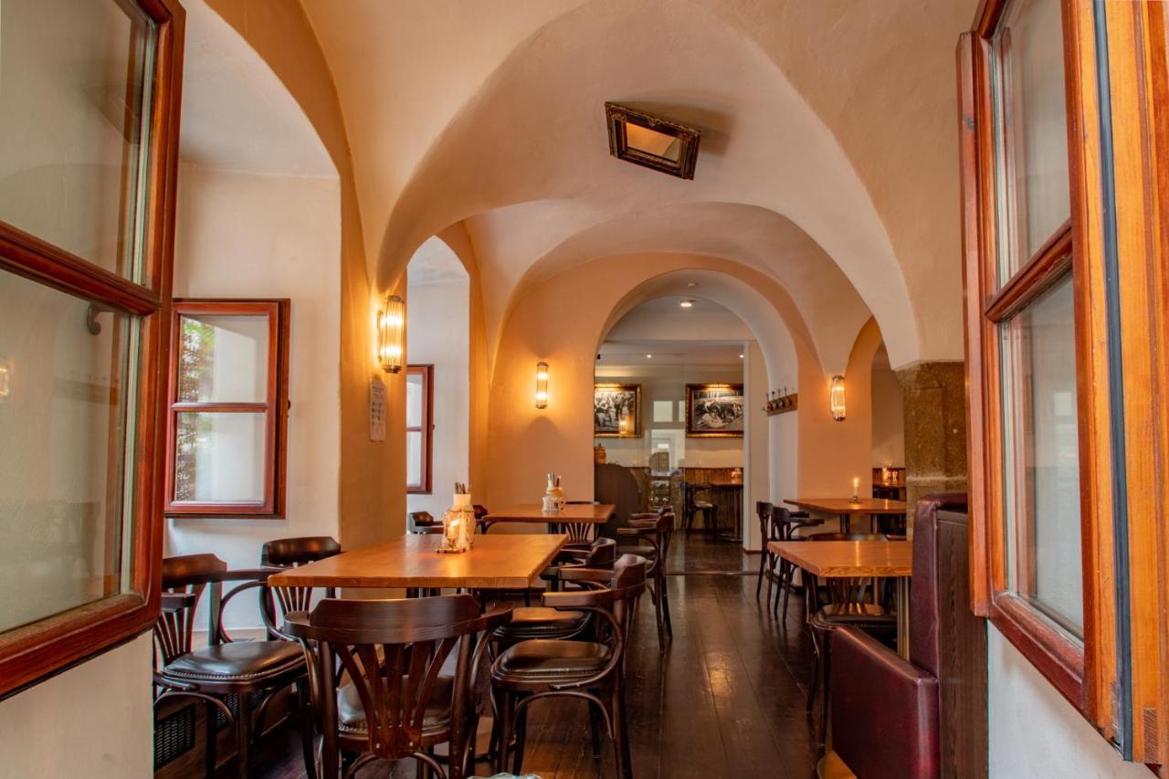 Gaestehaus Am Weissen Turm Rothenburg ob der Tauber Esterno foto